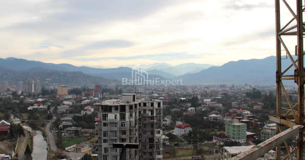 Բնակարան 89.51 մ² - Լեխ և Մարիա Կաչինսկիներ, Բաթումի, Վրաստан
