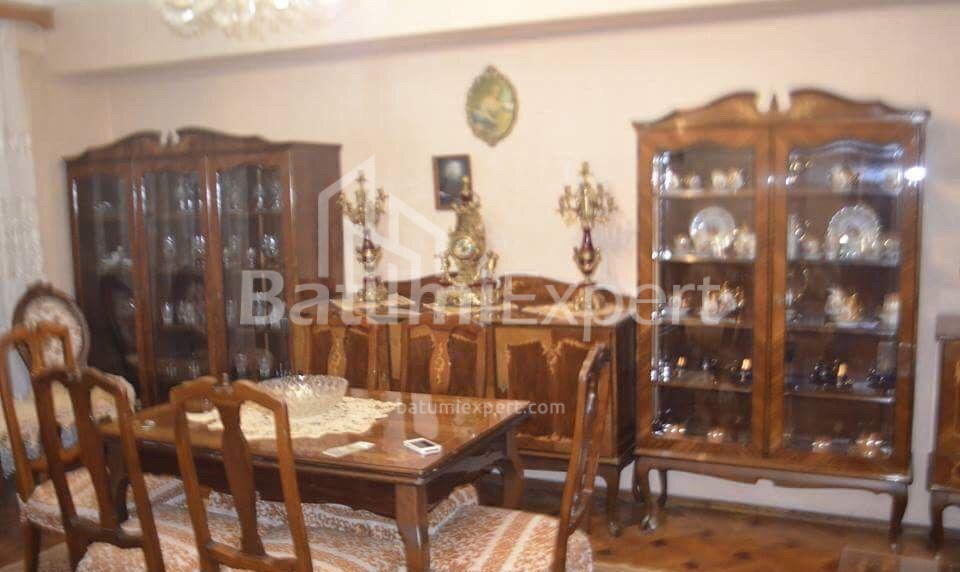 Բնակարան 97 մ² - Էքվթիմե Թակաիշվիլի, Բաթումի, Վրաստан