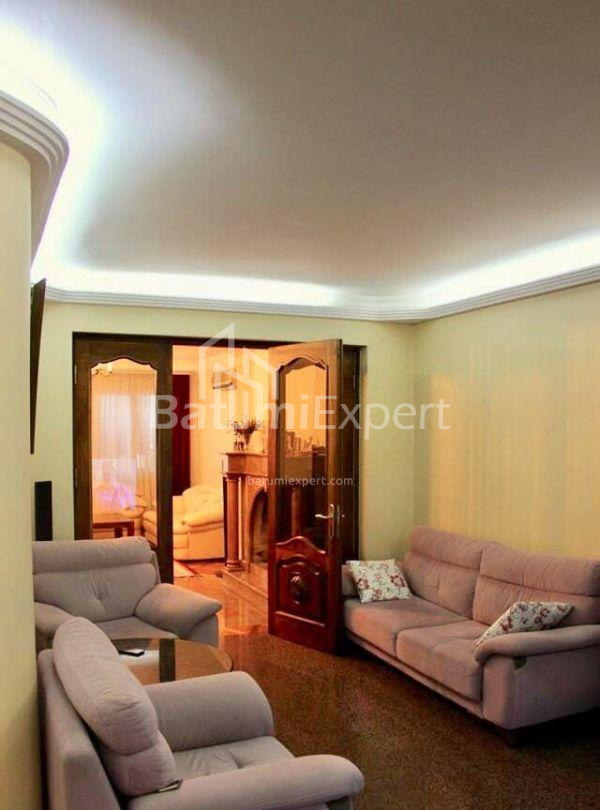 Բնակարան 140 մ² - Փառնվազ թագավոր, Batumi, Վրաստан