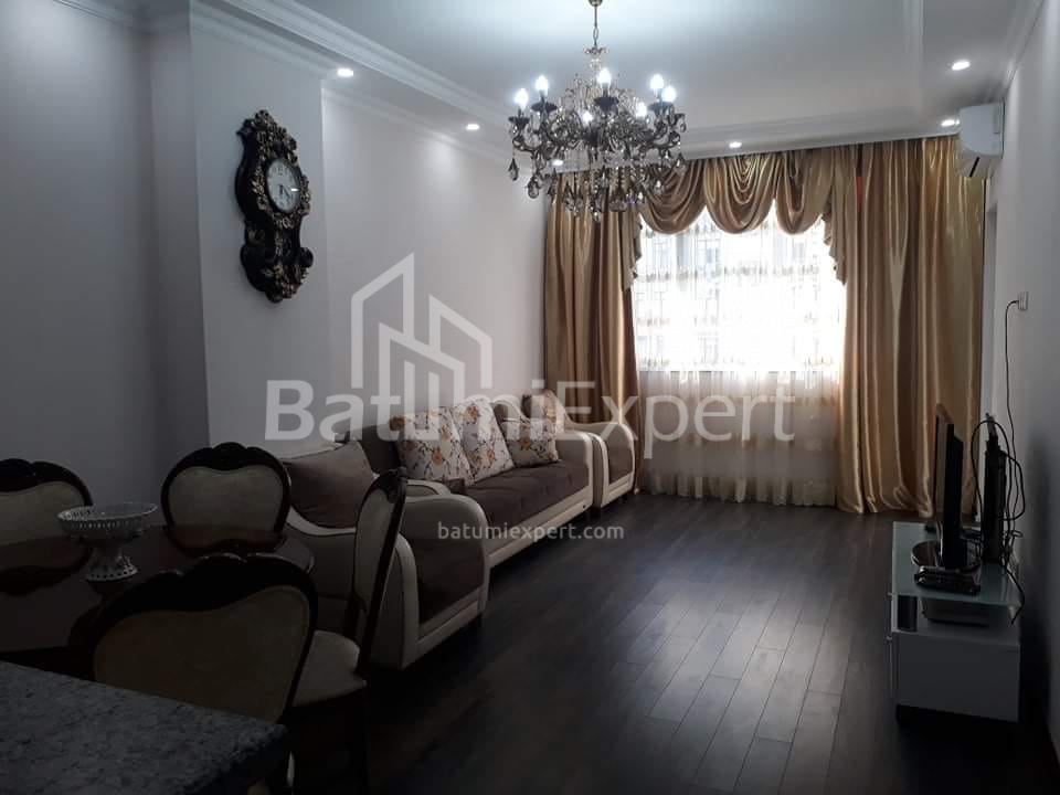 Բնակարան 72 մ² - Էքվթիմե Թակաիշվիլի, Բաթումի, Վրաստан
