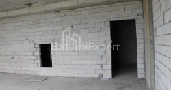 Բնակարան 75.89 մ² - Լեխ և Մարիա Կաչինսկիներ, Բաթումի, Վրաստан