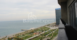 Բնակարան 76.07 մ² - Լեխ և Մարիա Կաչինսկիներ, Բաթումի, Վրաստан