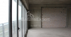 Բնակարան 2-комн 76.1 m² - Լեխ և Մարիա Կաչինսկիներ, Batumi