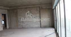 Բնակարան 76.07 մ² - Լեխ և Մարիա Կաչինսկիներ, Բաթումի, Վրաստан