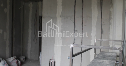 Օբյեկտը կառուցման ընթացքում է 28.1 մ² - Լեխ և Մարիա Կաչինսկիներ, Բաթումի, Վրաստан
