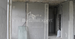 Օբյեկտը կառուցման ընթացքում է 55.8 մ² - Լեխ և Մարիա Կաչինսկիներ, Բաթումի, Վրաստан
