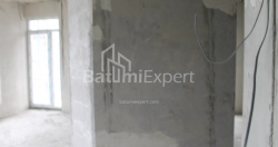 Օբյեկտը կառուցման ընթացքում է 74.8 մ² - Լեխ և Մարիա Կաչինսկիներ, Բաթումի, Վրաստан