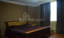 Բնակարան 3-комн 120 m² - Իլյա Ճավճավաձե, Batumi