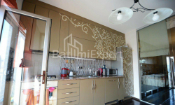 Բնակարան 4-комн 93 m² - Վախթանգ Գորգասալի, Batumi