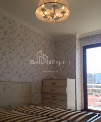 Բնակարան 4-комн 116 m² - Վախթանգ Գորգասալի, Batumi