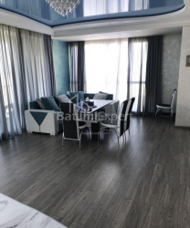 Բնակարան 3-комн 90 m² - Յուրիևսկայա, Batumi