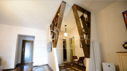 Բնակարան 4-комн 93 m² - Վախթանգ Գորգասալի, Batumi