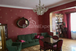Բնակարան 3-комн 132 m² - Փառնվազ թագավոր, Batumi
