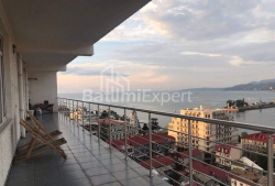 Բնակարան 3-комн 160 m² - Իլյա Ճավճավաձե, Batumi