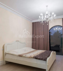 Բնակարան 4-комн 140 m² - Յուրիևսկայա, Batumi