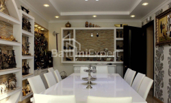 Բնակարան 5-комн 160 m² - Իլյա Ճավճավաձե, Batumi