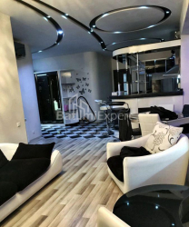 Բնակարան 3-комн 96 m² - Վախթանգ Գորգասալի, Batumi
