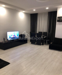 Բնակարան 2-комн 90 m² - Վախթանգ Գորգասալի, Batumi