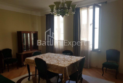 Բնակարան 4-комн 250 m² - Յուրիևսկայա, Batumi