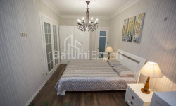 Բնակարան 3-комн 125 m² - Փառնվազ թագավոր, Batumi