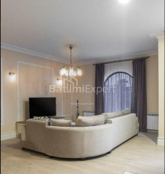 Բնակարան 4-комн 140 m² - Յուրիևսկայա, Batumi