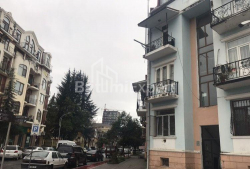Բնակարան 4-комн 106 m² - Վախթանգ Գորգասալի, Batumi
