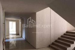Բնակարան 4-комн 119 m² - Յուրիևսկայա, Batumi