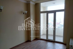 Բնակարան 75 մ² - Պետրա Մելիքիշվիլի, Batumi, Վրաստан