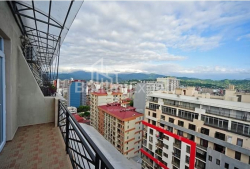Բնակարան 32 մ² - Իլյա Ճավճավաձե, Բաթումի, Վրաստан