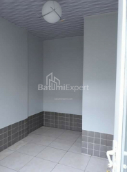 Վարձակալվող տարածք 50 m² - Շերիֆ Խիմշիաշվիլի, Batumi