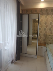 Բնակարան 3-комн 68 m² - Վախթանգ Գորգասալի, Batumi