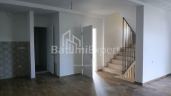 Առանձնատուն 5-комн 230 m² - Սվիմոն Կանանելի, Kvariati