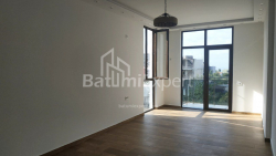 Առանձնատուն 230 մ² - Սվիմոն Կանանելի, Կվարիաթի, Վրաստан