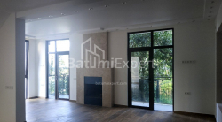 Առանձնատուն 5-комн 230 m² - Սվիմոն Կանանելի, Kvariati