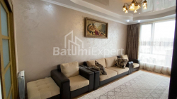 Բնակարան 3-комн 70 m² - Նիկո Փիրոսմանի, Batumi