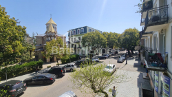 Բնակարան 90 մ² - Կոնստանտին Գամսախուրդիա, Բաթումի, Վրաստан