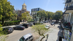 Բնակարան 90 մ² - Կոնստանտին Գամսախուրդիա, Բաթումի, Վրաստан