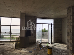 Բնակարան 3-комн 72.5 m² - Լեխ և Մարիա Կաչինսկիներ, Batumi