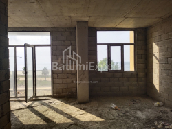 Բնակարան 3-комн 72.5 m² - Լեխ և Մարիա Կաչինսկիներ, Batumi