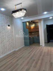 Բնակարան 55 մ² - Հերոսների ծառուղի, Բաթումի, Վրաստан