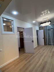 Բնակարան 55 մ² - Հերոսների ծառուղի, Բաթումի, Վրաստан