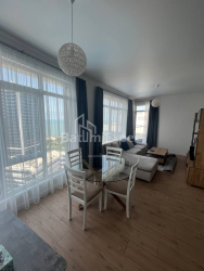 Բնակարան 3-комн 74.8 m² - Լեխ և Մարիա Կաչինսկիներ, Batumi