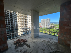 Բնակարան 3-комн 70 m² - Լեխ և Մարիա Կաչինսկիներ, Batumi