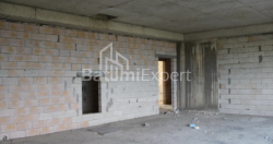 Բնակարան 75.57 մ² - Լեխ և Մարիա Կաչինսկիներ, Բաթումի, Վրաստан