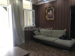 Բնակարան 160 մ² - Զուրաբա Գորգիլաձե, Բաթումի, Վրաստан
